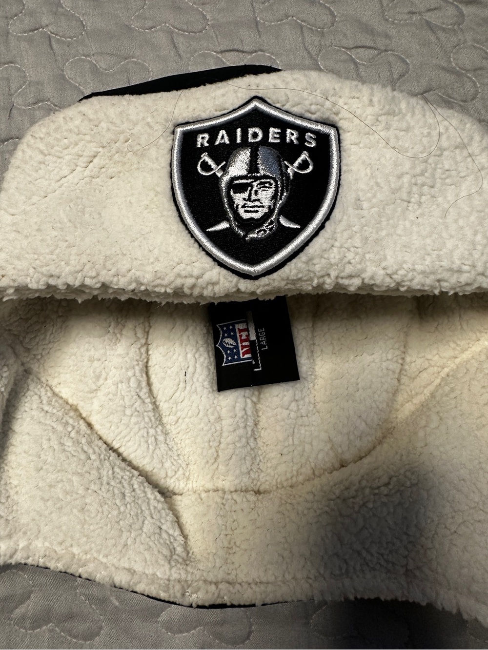 NFL Raiders Sherpa Fleece Beanie Hat - White